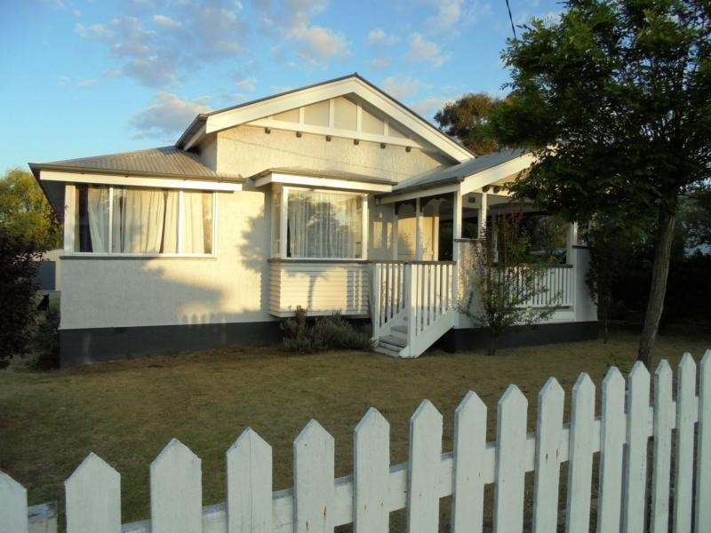 11 Lane Street, Stanthorpe QLD 4380