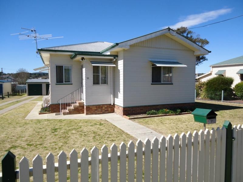 31 Symes Street, Stanthorpe QLD 4380