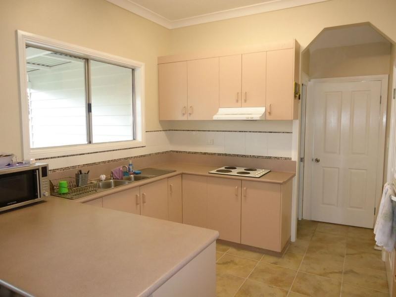 37 Symes Street, Stanthorpe QLD 4380