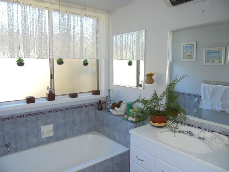 13 Lock Street, Stanthorpe QLD 4380