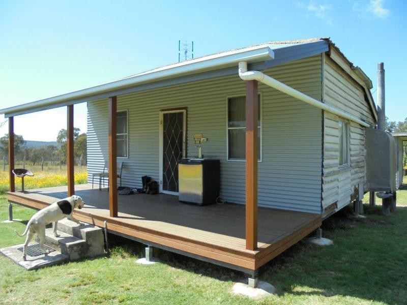 383 Donnellys Castle Road, Pozieres, Stanthorpe QLD 4380