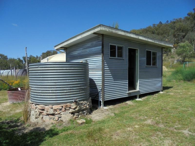 383 Donnellys Castle Road, Pozieres, Stanthorpe QLD 4380