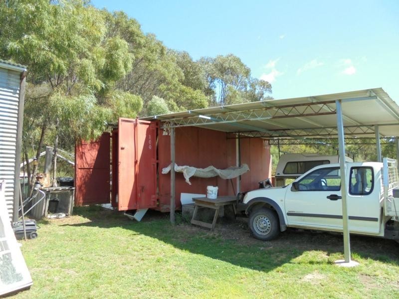 383 Donnellys Castle Road, Pozieres, Stanthorpe QLD 4380