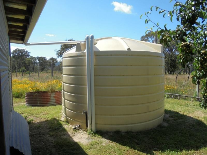 383 Donnellys Castle Road, Pozieres, Stanthorpe QLD 4380