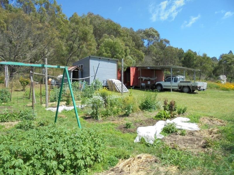 383 Donnellys Castle Road, Pozieres, Stanthorpe QLD 4380