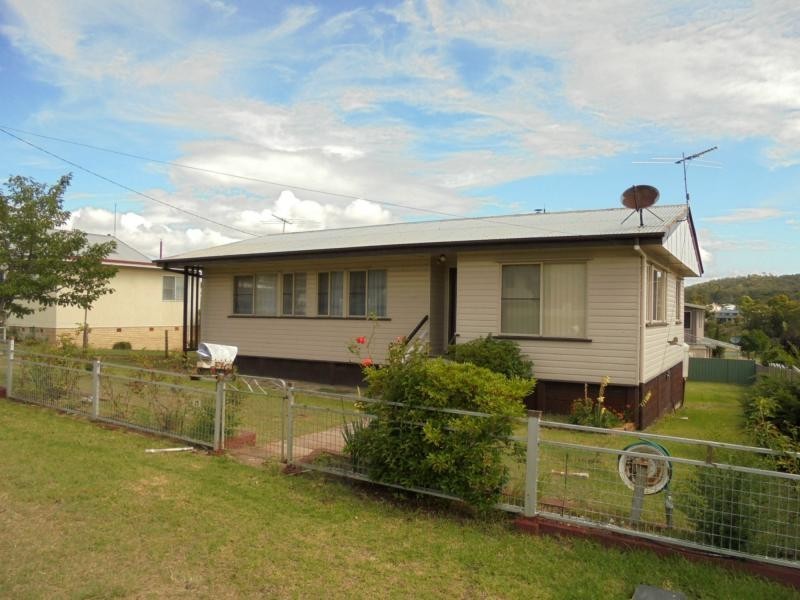 25 Wolfram Street, Stanthorpe QLD 4380