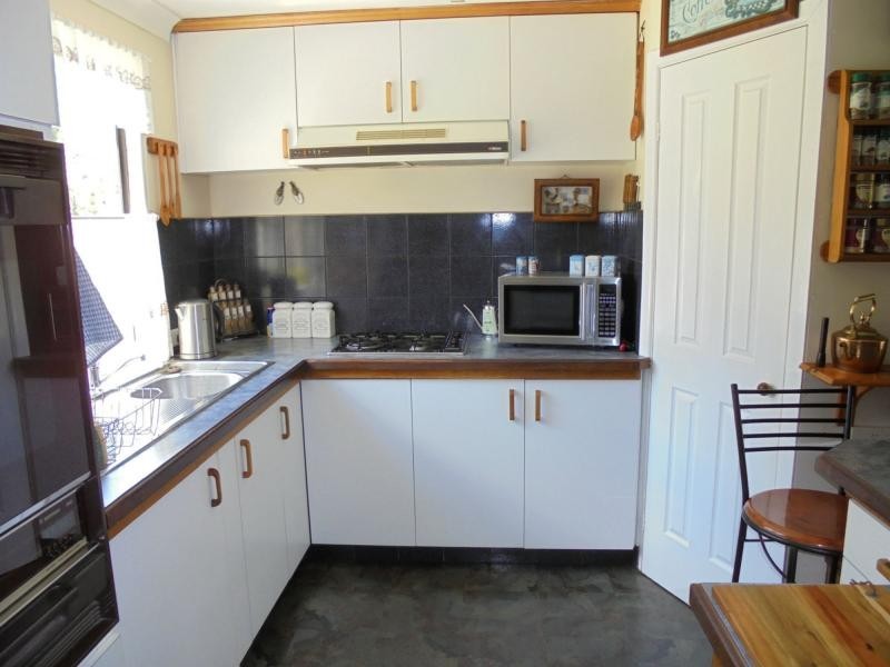 728 Mt Hutton Road, Nundubbermere, Stanthorpe QLD 4380