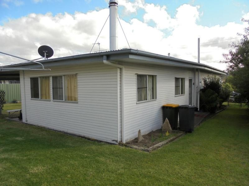 85 Sugarloaf Road, Stanthorpe QLD 4380