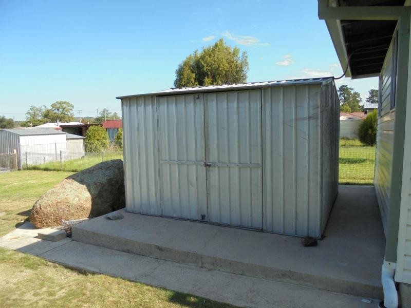 33 Hillcrest Street, Stanthorpe QLD 4380