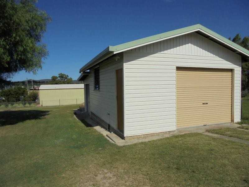 33 Hillcrest Street, Stanthorpe QLD 4380