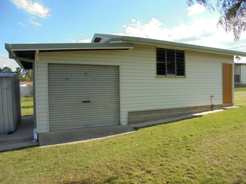 33 Hillcrest Street, Stanthorpe QLD 4380