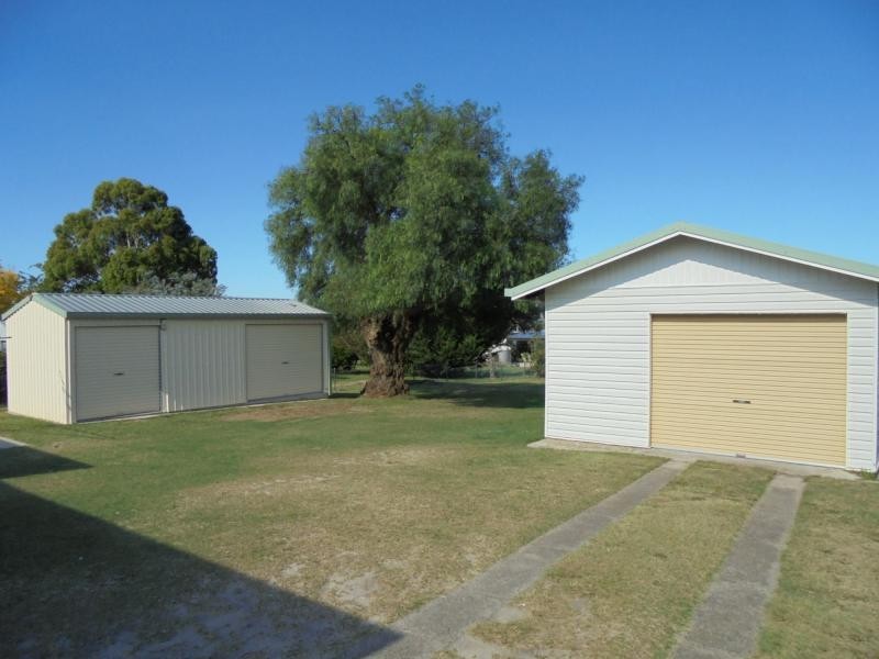 33 Hillcrest Street, Stanthorpe QLD 4380