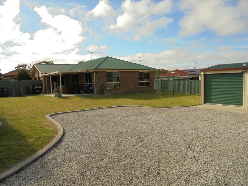 83 College Road, Stanthorpe QLD 4380