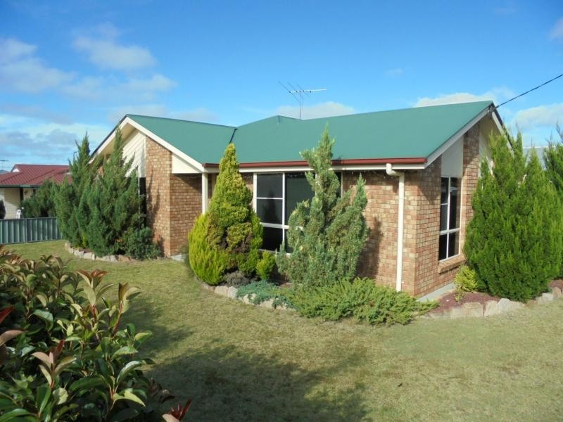 83 College Road, Stanthorpe QLD 4380