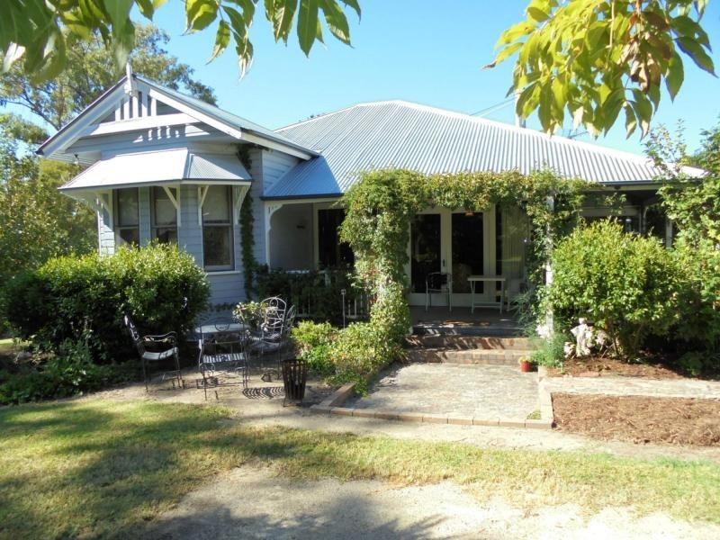 63 Greenup Street, Stanthorpe QLD 4380