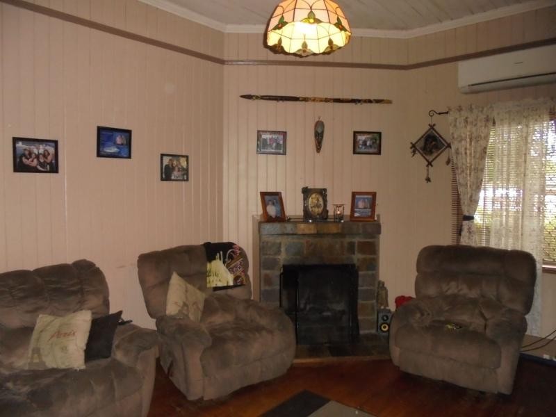 2 Symes Street, Stanthorpe QLD 4380