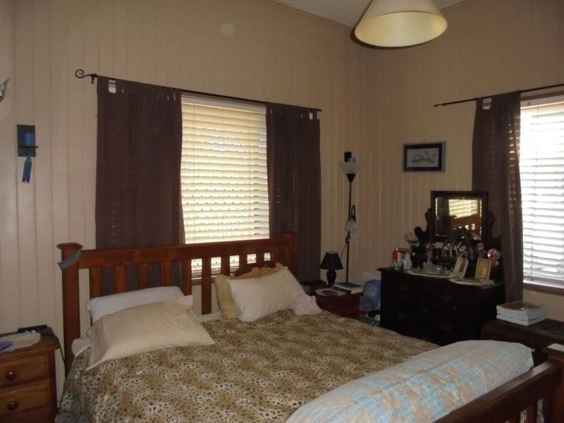 2 Symes Street, Stanthorpe QLD 4380