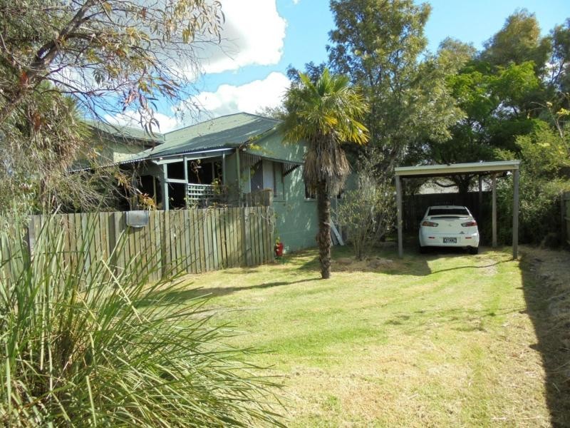 2 Symes Street, Stanthorpe QLD 4380