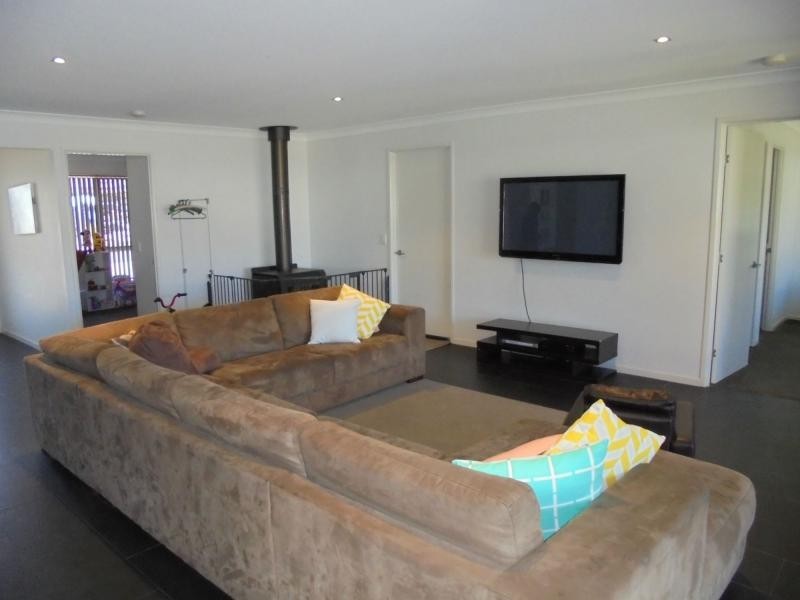 8 Pavilion Drive, Recreation Heights Estate, Stanthorpe QLD 4380