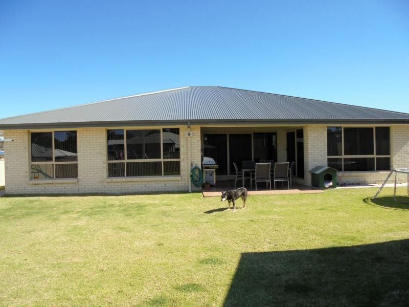 8 Pavilion Drive, Recreation Heights Estate, Stanthorpe QLD 4380