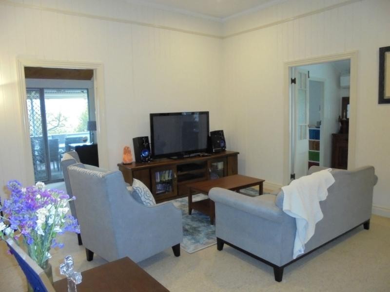 17 Wallangarra Road, Stanthorpe QLD 4380