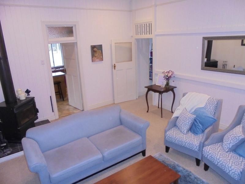 17 Wallangarra Road, Stanthorpe QLD 4380