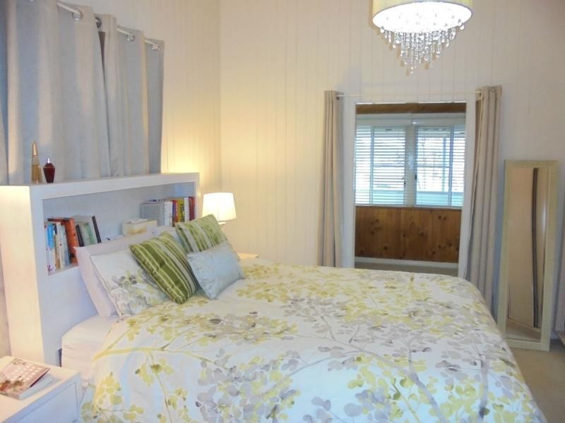 17 Wallangarra Road, Stanthorpe QLD 4380