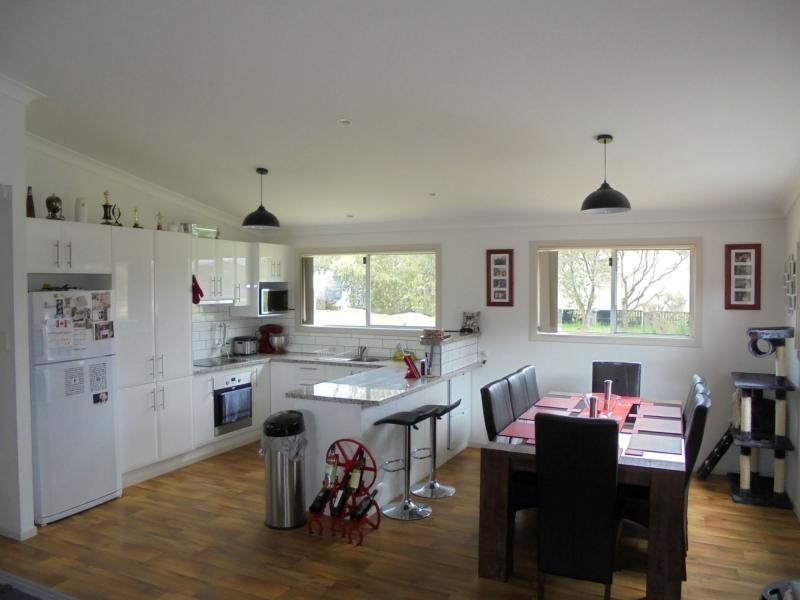 88 Rayleigh Street, Wallangarra, Stanthorpe QLD 4380