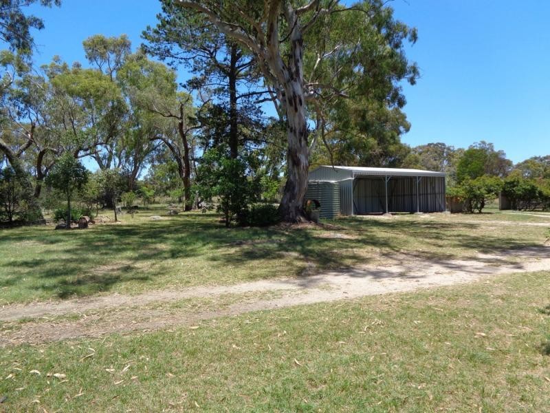 285 Thorndale Road, Broadwater, Stanthorpe QLD 4380