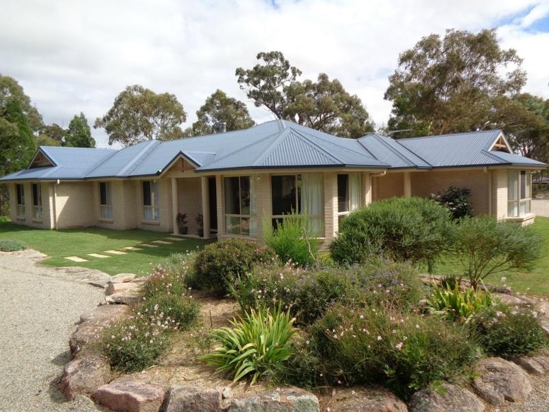 3 Mariposa Place, Stanthorpe QLD 4380