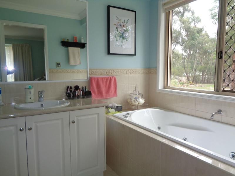 3 Mariposa Place, Stanthorpe QLD 4380