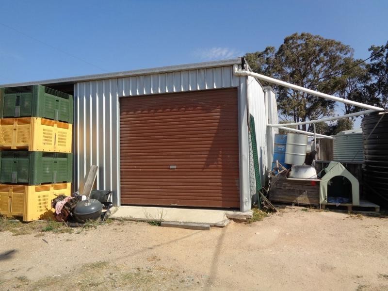 64 Reid Road, Stanthorpe QLD 4380