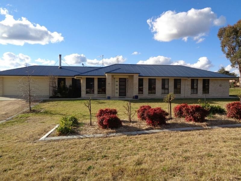 65 Cavallaro Lane, Glen Aplin QLD 4381