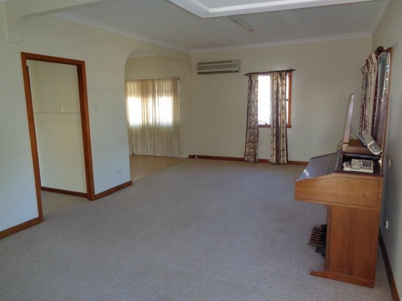 15 Stanton Street, Stanthorpe QLD 4380