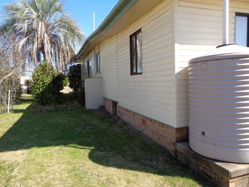 15 Stanton Street, Stanthorpe QLD 4380
