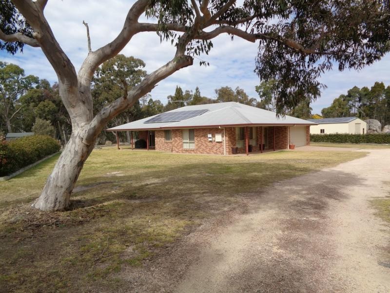40 Melaleuca Crescent, Stanthorpe QLD 4380