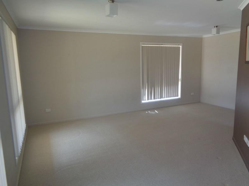 40 Melaleuca Crescent, Stanthorpe QLD 4380