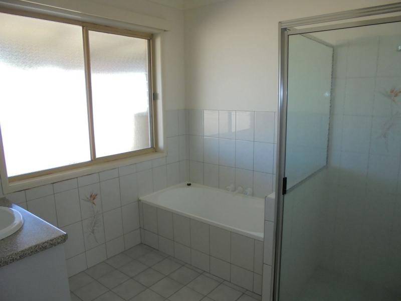 10 Pitts Street, Stanthorpe QLD 4380