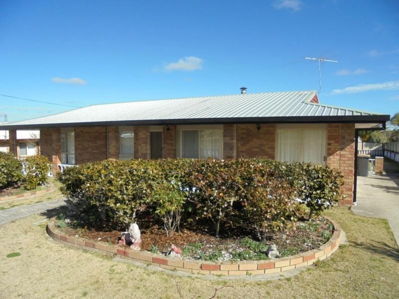 10 Pitts Street, Stanthorpe QLD 4380