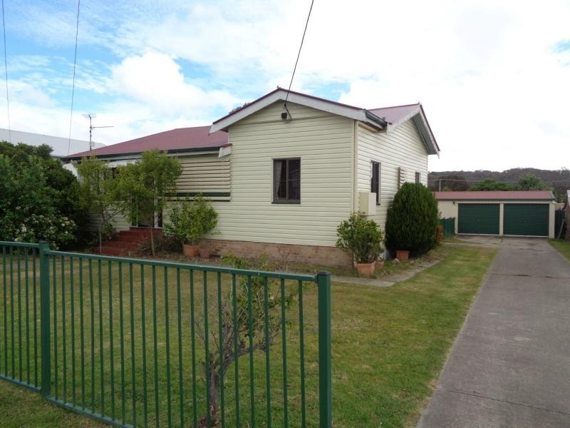 86 Lock Street, Stanthorpe QLD 4380