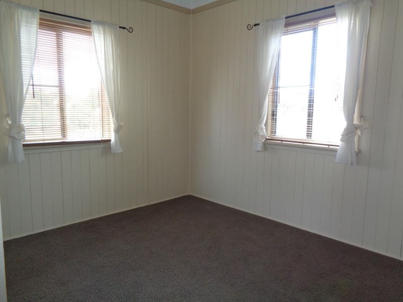 86 Lock Street, Stanthorpe QLD 4380