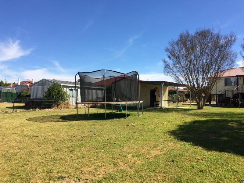 25 Archibald Street, Stanthorpe QLD 4380