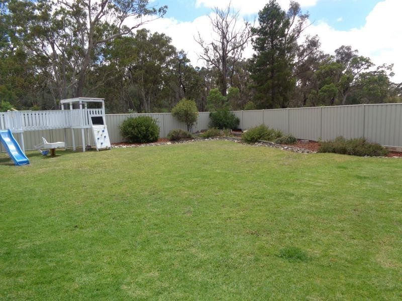 14 Pavilion Drive, Stanthorpe QLD 4380