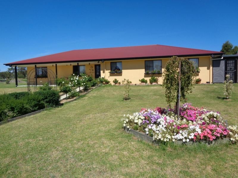 24 Bau Court, Applethorpe QLD 4378