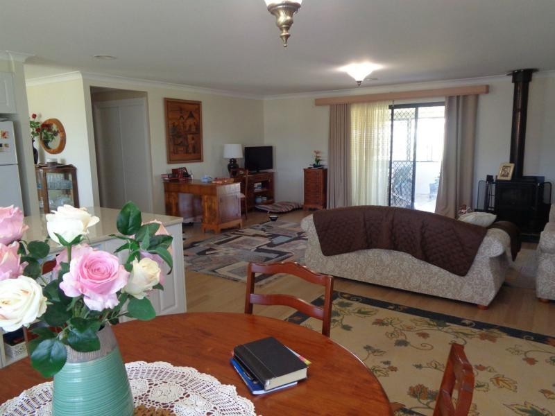 24 Bau Court, Applethorpe QLD 4378