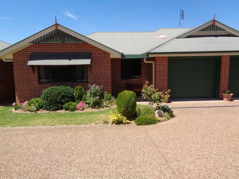 Unit 8/23 Granite Street, Stanthorpe QLD 4380