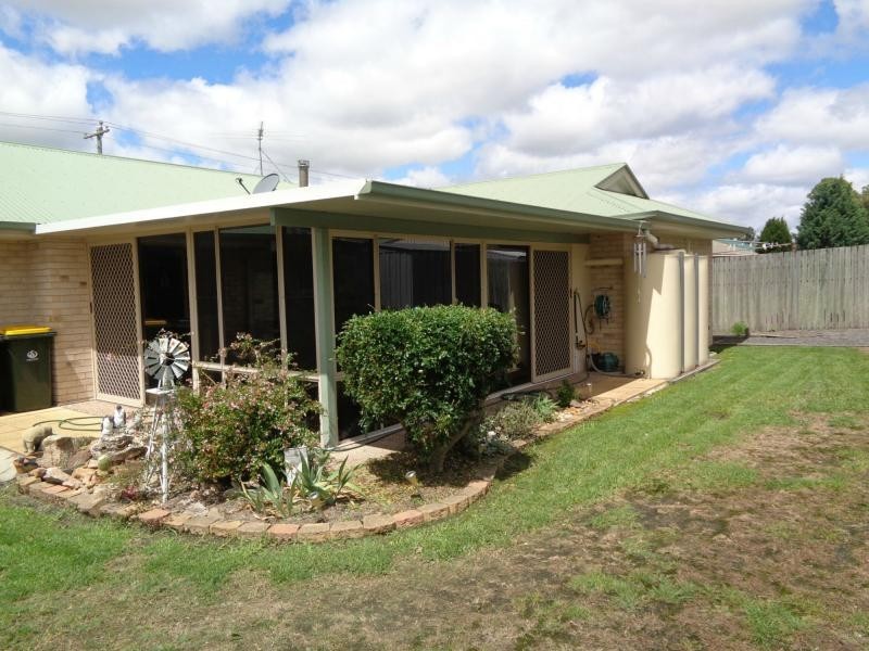 8 Alice Street, Stanthorpe QLD 4380