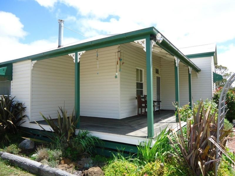 23 Tennant Road, The Summit, Stanthorpe QLD 4380