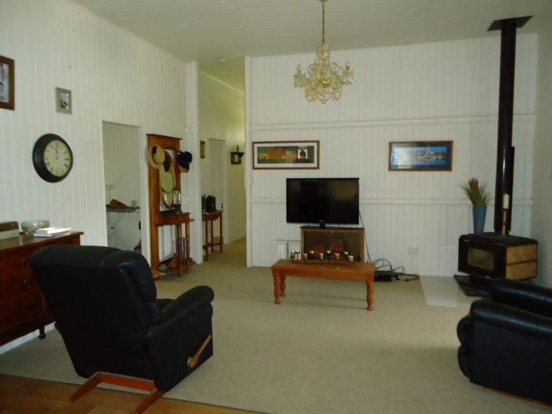 23 Tennant Road, The Summit, Stanthorpe QLD 4380
