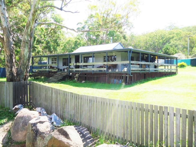 18 Vallah Road, Stanthorpe QLD 4380